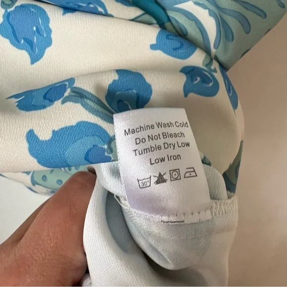 Tuckernuck Floral Blue and White Long Sleeve Dress - Picture 4 of 13